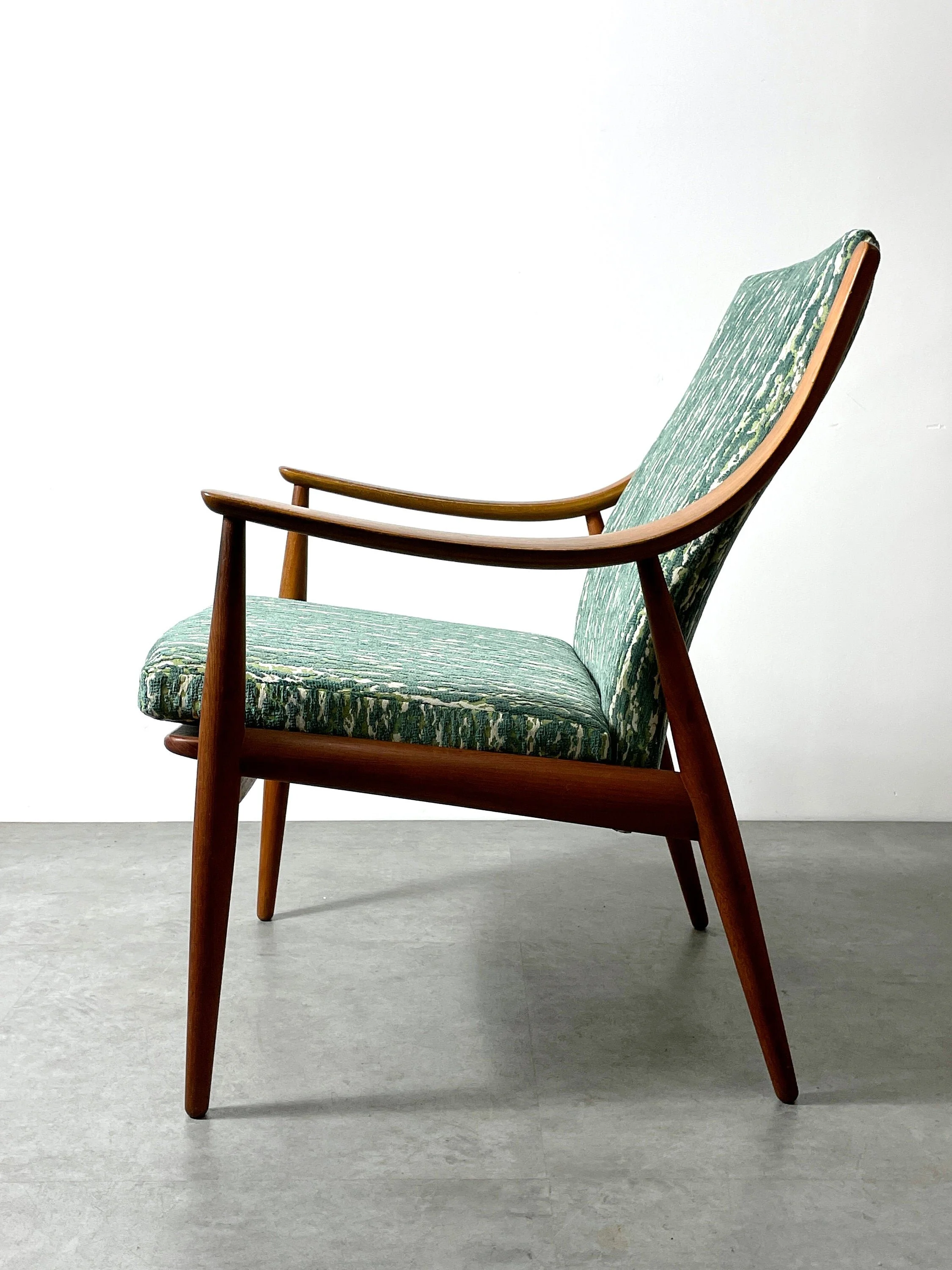 Peter Hvidt and Orla Molgaard Nielsen 148 Lounge Chair The Space